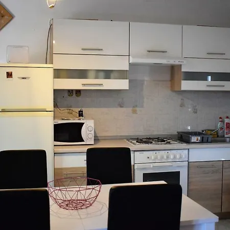 Moderni Apartman Sa Velikom Terasom Apartamento Rogoznica (Sibenik-Knin)