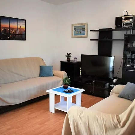 Moderni Apartman Sa Velikom Terasom Apartamento Rogoznica (Sibenik-Knin)